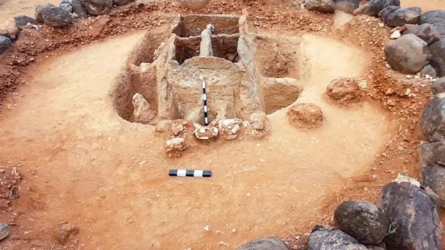 கொடுமணல் பகுதியில் கண்டறியப்பட்ட கல்வட்டம்