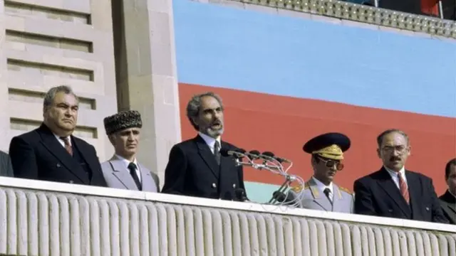 İsgəndər Həmidov