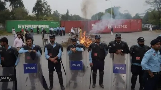 اسلام آباد پولیس