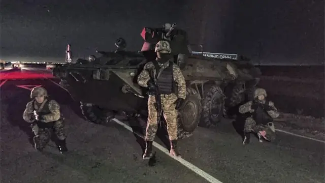 قزاقستان کے فوجی