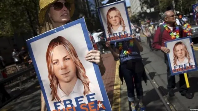 চেলসি ম্যনিং এর মুক্তির দাবিতে মিছিল।