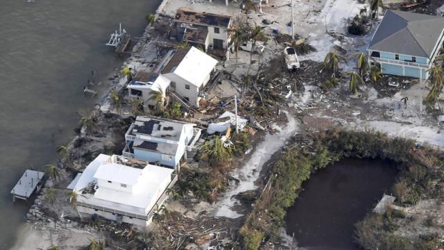 Casas dañadas en los Cayos de Florida