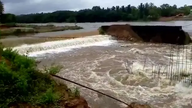 கேரள எல்லையிலுள்ள பொள்ளாச்சி ஆழியார் அணையில் உடைப்பு