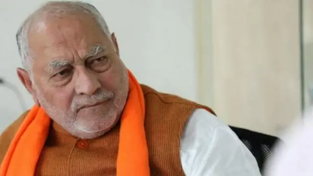 વડા પ્રધાન મોદી માતા હીરાબા