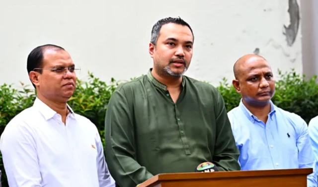 বৈঠক শেষে প্রধানমন্ত্রীর কার্যালয়ের মুখপাত্র মাহ্দী আমিন এ নিয়ে ব্রিফিং করেন