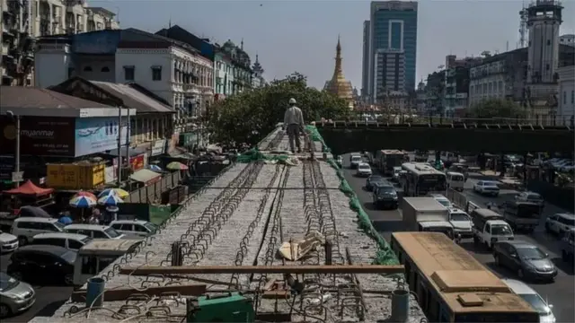 অবকাঠামো নির্মাণের কাজ