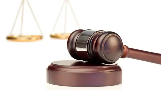 कानूनी नोटिस, कानूनी कार्रवाई