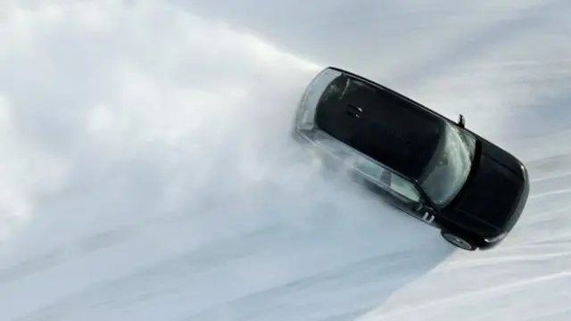 لندروور می‌گوید قابلیت رنج‌روور الکتریکی در خارج از جاده همتراز مدل بنزینی است
