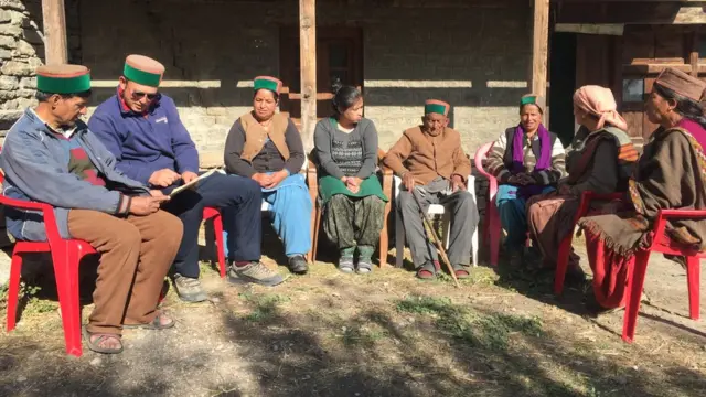 परिवार के साथ श्याम सरन नेगी