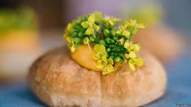 ગા રેસ્ટોરાં ગાર્નિશ