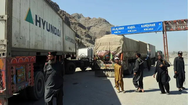 پاکستان-افغانستان، سرحد، طورخم