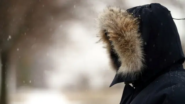 Мы многому научились у наших древних предков, которые могли изготавливать верхнюю одежду, почти полностью закрывавшую лицо и тело