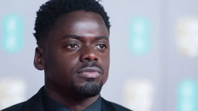 En İyi Yardımcı Erkek Oyuncu ödülünü alan Daniel Kaluuya