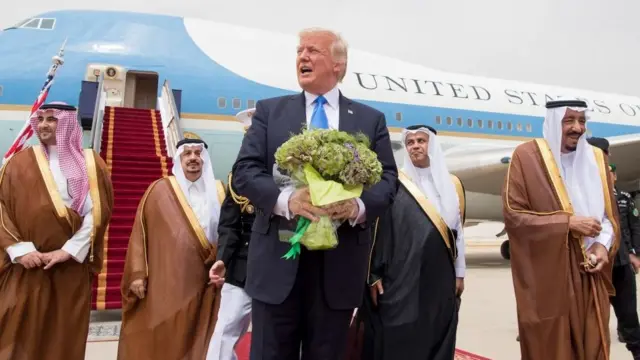 डोनल्ड ट्रंप