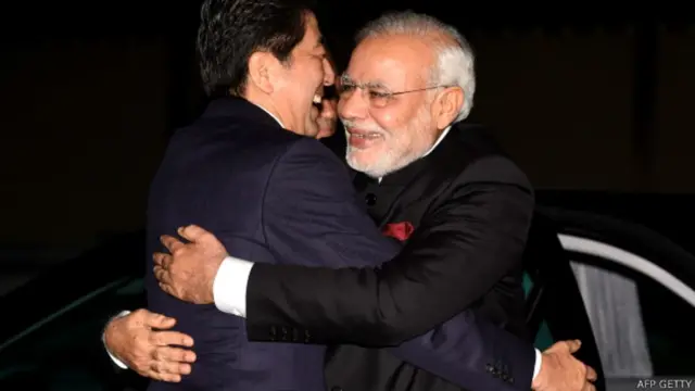 मोदी, आबे