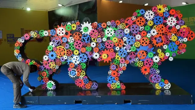 మేక్ ఇన్ ఇండియా లోగో