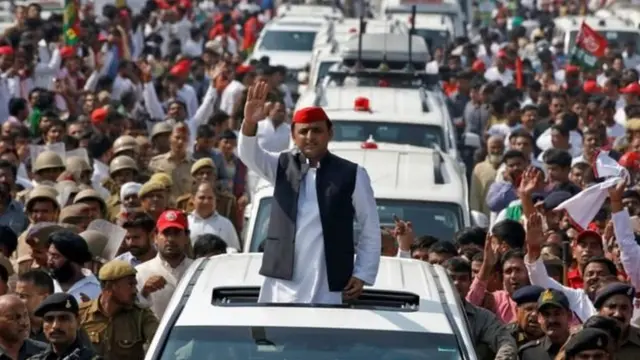 अखिलेश यादव