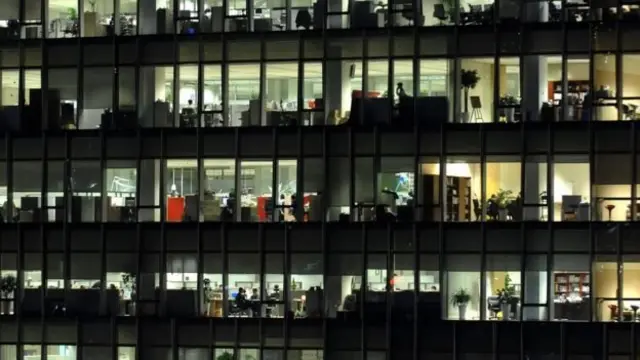 මැයි මාසයේ පටන් සෑම සිකුරාදා දිනකම රාත්‍රි හතට පරිගණක අක්‍රිය කරනු ලැබේ