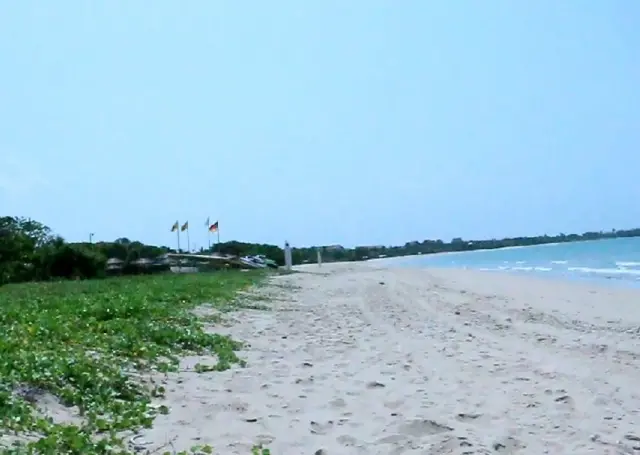 පාසිකුඩා වෙරළ