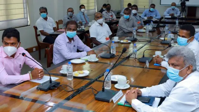 இலங்கை பிரதமர்