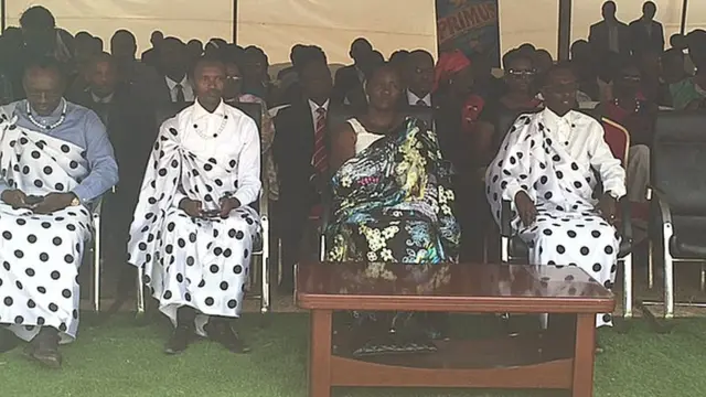 Minisitiri w'umuco na siporo, Julienne Uwacu (uwa kabiri uvue iburyo), yavuze ko Umuganura ufite agaciro gakomeye mu Rwanda