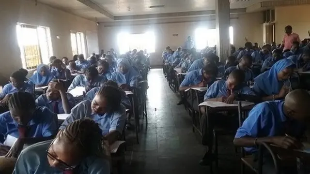 Awọn akẹkọọ ni ileewe