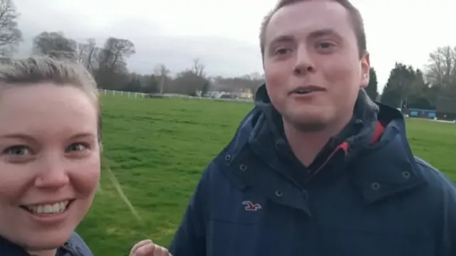 آرون گرین می گوید که پس از عمل جراحی، برنامه ریزی برای ازدواجش "خیلی خوب" پیش می رود