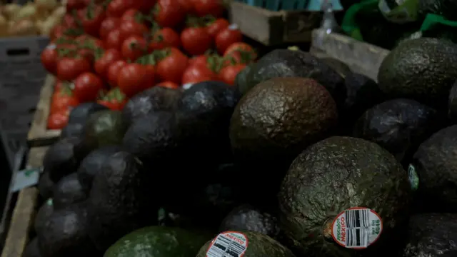 Amenaza de aranceles de Trump a México: qué mercancías cruzan la frontera entre ese país y Estados Unidos - BBC News Mundo
