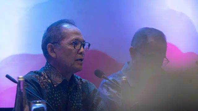 Kepala Eksekutif Pengawas Perasuransian, Penjaminan dan Dana Pensiun (PPDP) Otoritas Jasa Keungan (OJK) Ogi Prastomiyono dalam sebuah acara di Yogyakarta pada 8 Juli 2024