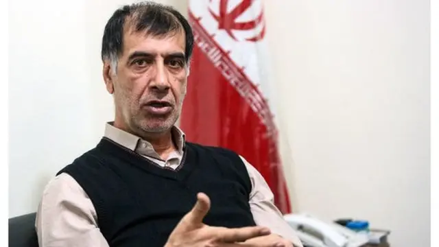 محمدرضا باهنر عضو مجمع تشخیص مصلحت نظام درباره لزون تغییر قانون اساسی جمهوری اسلامی گفته "بعد از ۴۰ و اندی سال باید در برخی از ساختارها تجدیدنظر کنیم"