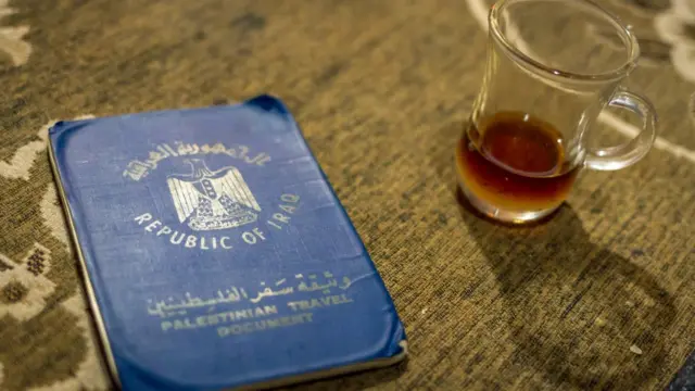 Seyahat belgesi ve çay