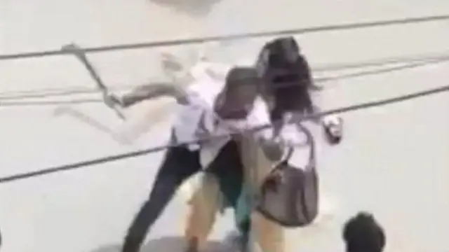 রিফাত হত্যাকাণ্ডের ভিডিও ফুটেজ ইন্টারনেটে ছড়িয়ে পড়লে তা নিয়ে ব্যাপক দেশজুড়ে তীব্র আলোড়ন সৃষ্টি হয়।