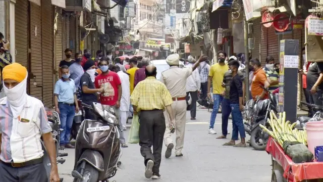 வாழ்வா வாழ்வாதாரமா?