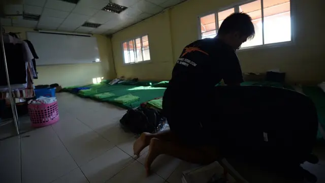 โรงเรียนกวดวิชาเตรียมทหารบางแห่งเป็นโรงเรียนกินนอน