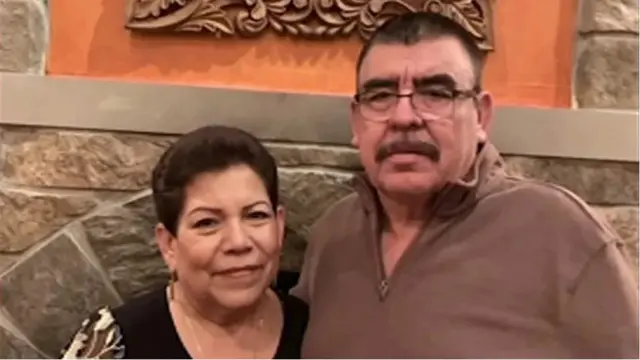 Eduardo Uvaldo y su esposa.
