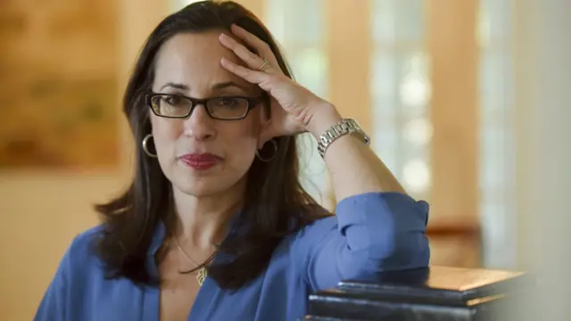 珍妮佛·門德爾松是一位獨立記者和系譜專家,她於2018年3月3日星期六在馬里蘭州巴爾的摩的家庭辦公室創建了網站(http://resistancegenealogy.com)。