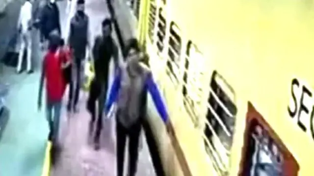 நகைக்கடை கொள்ளை