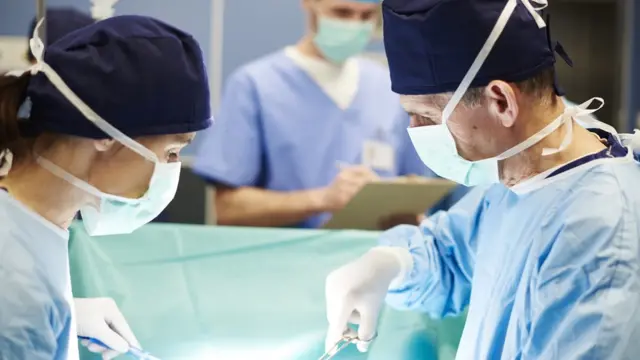 மருத்துவர்கள்