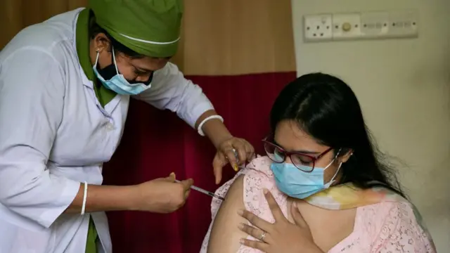 वैक्सीन