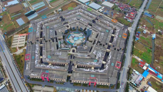 ပင်တာဂွန် စစ်ဌာနချုပ်။ ပင်တာဂွန်ဟာ ပဉ္စဂံကို ဆိုလို