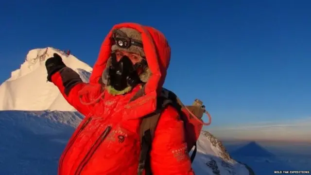 ਐਵਰੈਸਟ ਦੀ ਚੋਟੀ ਤੋਂ ਉਤਰਦੀ ਹੋਈ ਐਂਡਰੀ ਉਰਸੀਨਾ ਜ਼ਿਮਰਮੈਨ