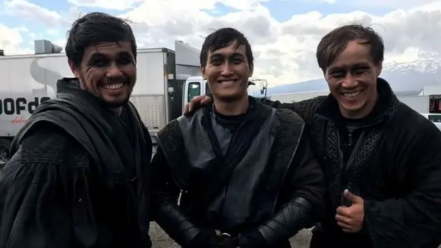 "Муланда" каскадерлук кылган кыргызстандык жигиттер Дамир Ашымов, Эрлан Жанышбек уулу, Нургазы Бердали уулу (солдон оңду карай)