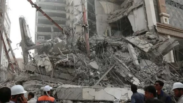 انهيار مبنى سكني في عبدان فجر الغضب السعبي ضد الحكومة الإيرانية