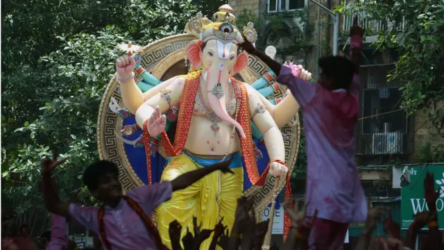 గణేశుని విగ్రహం