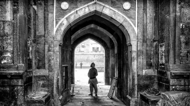 ग़ालिब की मज़ार