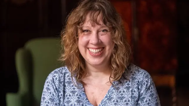 Profesora Claire Jowitt