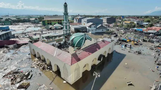 An aerial view of the Baiturrahman mosque which was hit by a tsunami, after a quake in West Palu, Central Sulawesi, Indonesia September 30, 2018