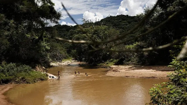 Indios guaraníes en Bolivia