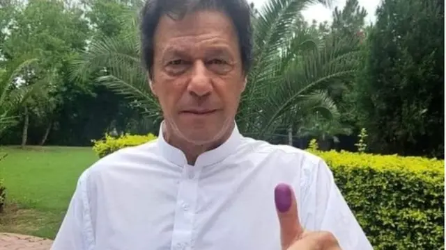 पाकिस्तान, इम्रान खान, क्रिकेट