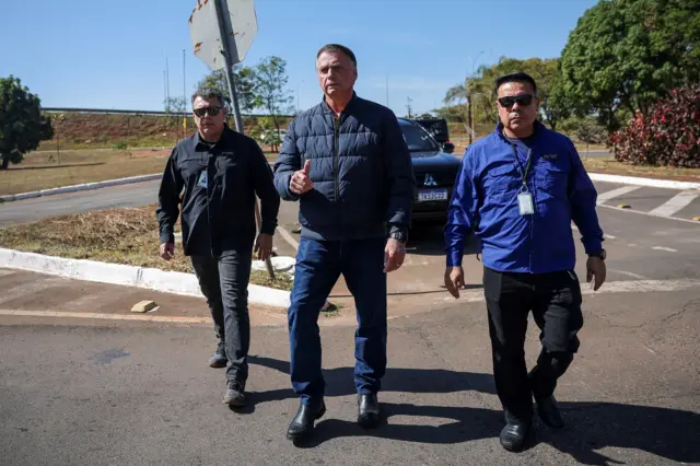 Bolsonaro chega à sede da Secretaria de Administração Penitenciária em Brasília 
